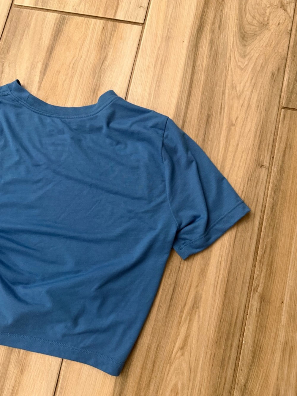 Nike Cropped Tee - Picture 7 of 8